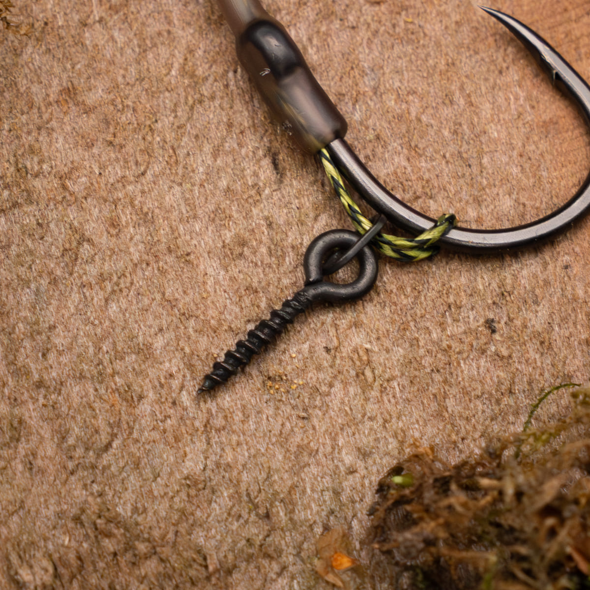 PB Products Bungee Multi Rig size 2 (SKU 25115), close-up of the bait screw on its ring at the hook